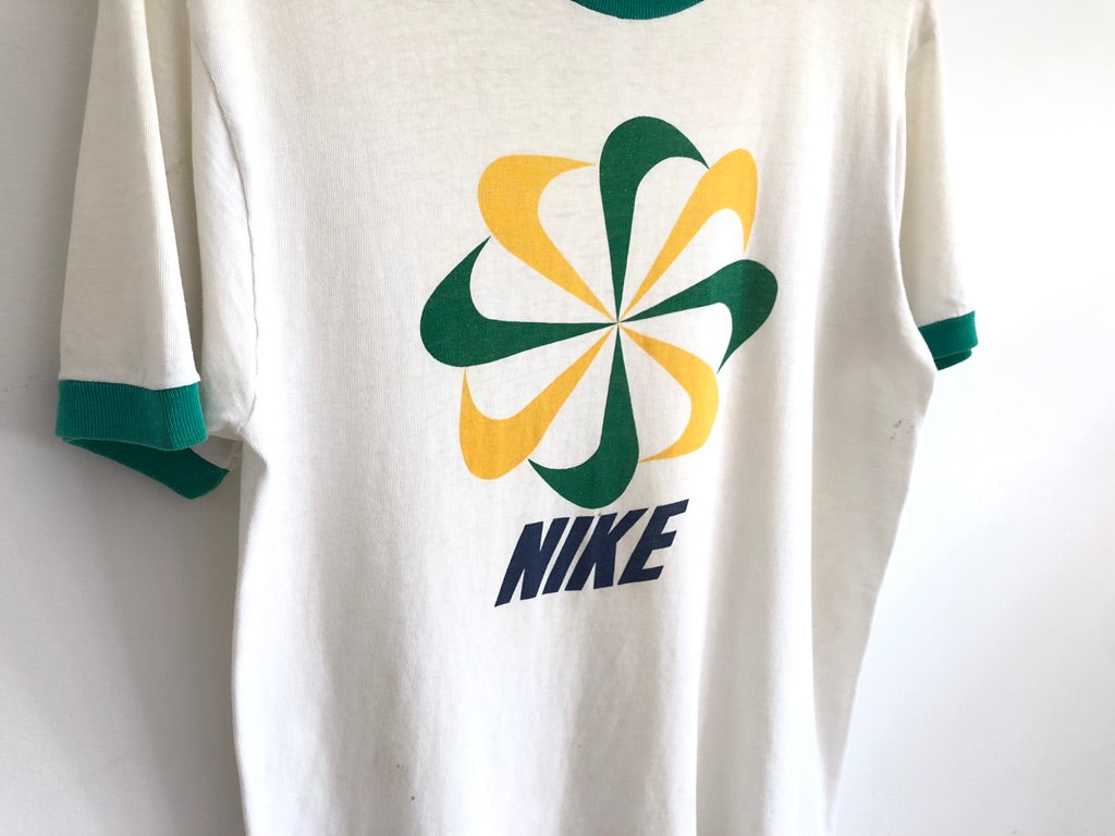 Nike pinwheel t shirt hotsell